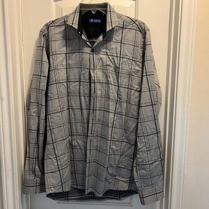 Men's Gray Plaid Button-Up Shirt